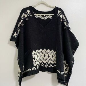 Elan Black and White Poncho Style Sweater One Size